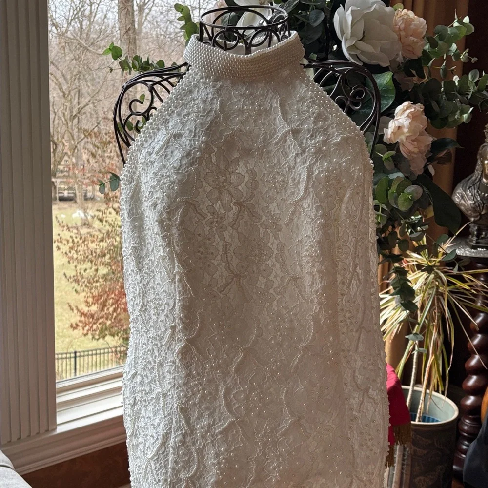 David's Bridal PEARL and Ivory Lace bridal gown